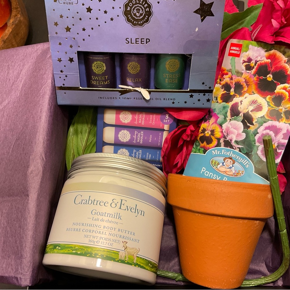 Crabtree Evelyn body butter collection gifts set